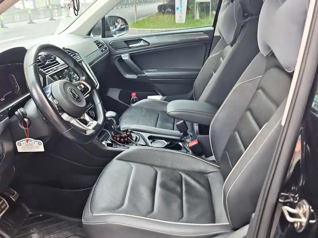 Volkswagen Tiguan L 2021 380TSI AWD R-Line Flagship 7-Seater