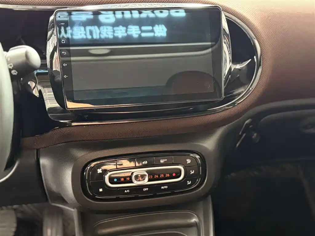 smart forfour 2018 0.9T 66kW Pioneer Edition