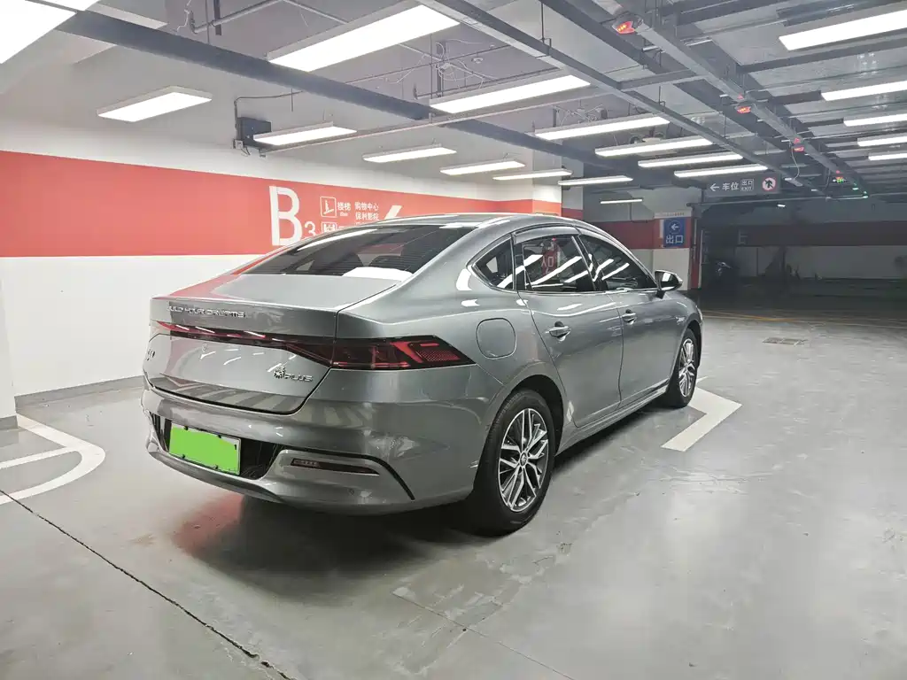 BYD Qin PLUS 2021 EV 500KM Luxury Edition