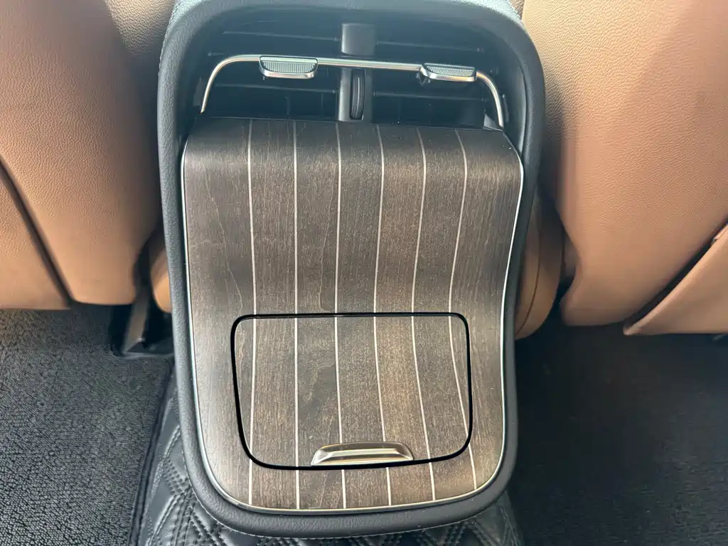 Mercedes-Benz E-Class 2024 E 300 L Fashion Edition