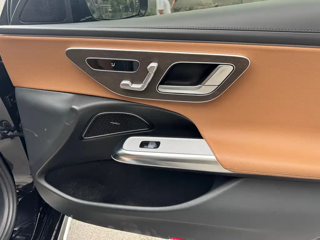 Mercedes-Benz E-Class 2024 E 300 L Fashion Edition