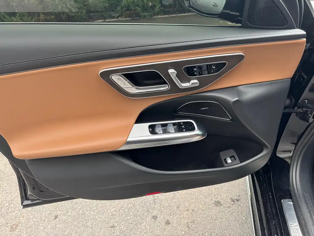 Mercedes-Benz E-Class 2024 E 300 L Fashion Edition