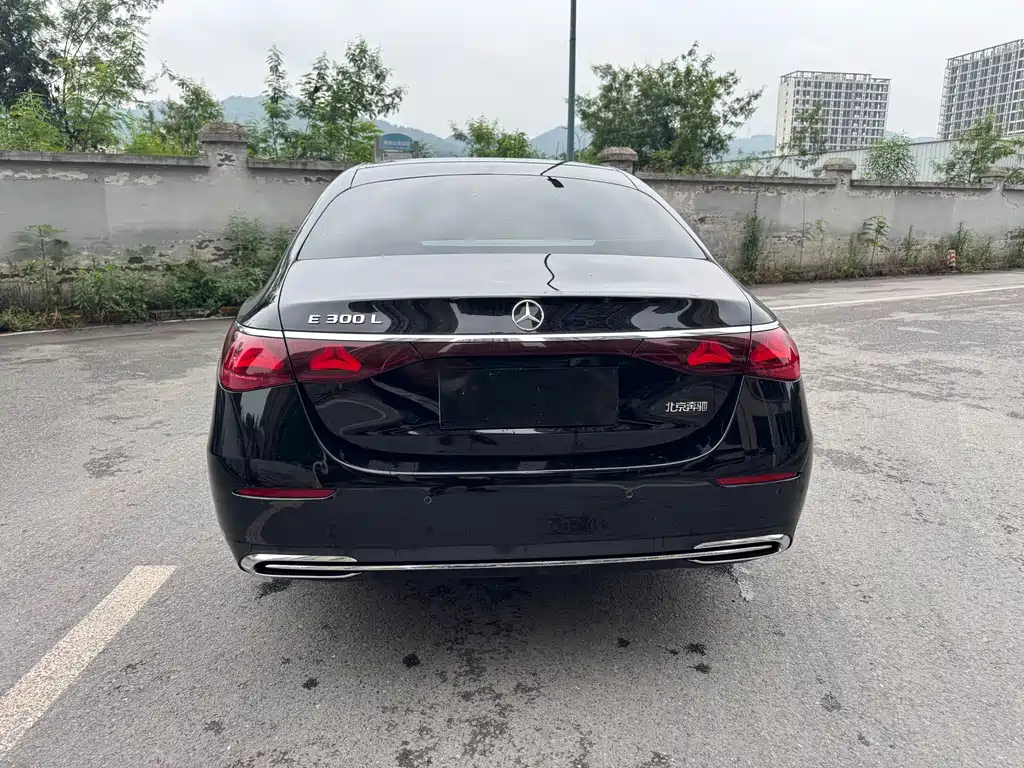 Mercedes-Benz E-Class 2024 E 300 L Fashion Edition