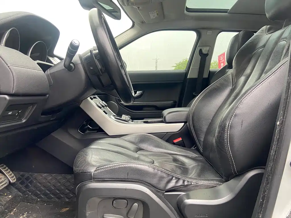 Range Rover Evoque (Import) 2014 2.0T 5-door Dynamic Edition