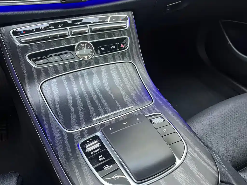 Mercedes-Benz E-Class 2020 E 260 L Sport