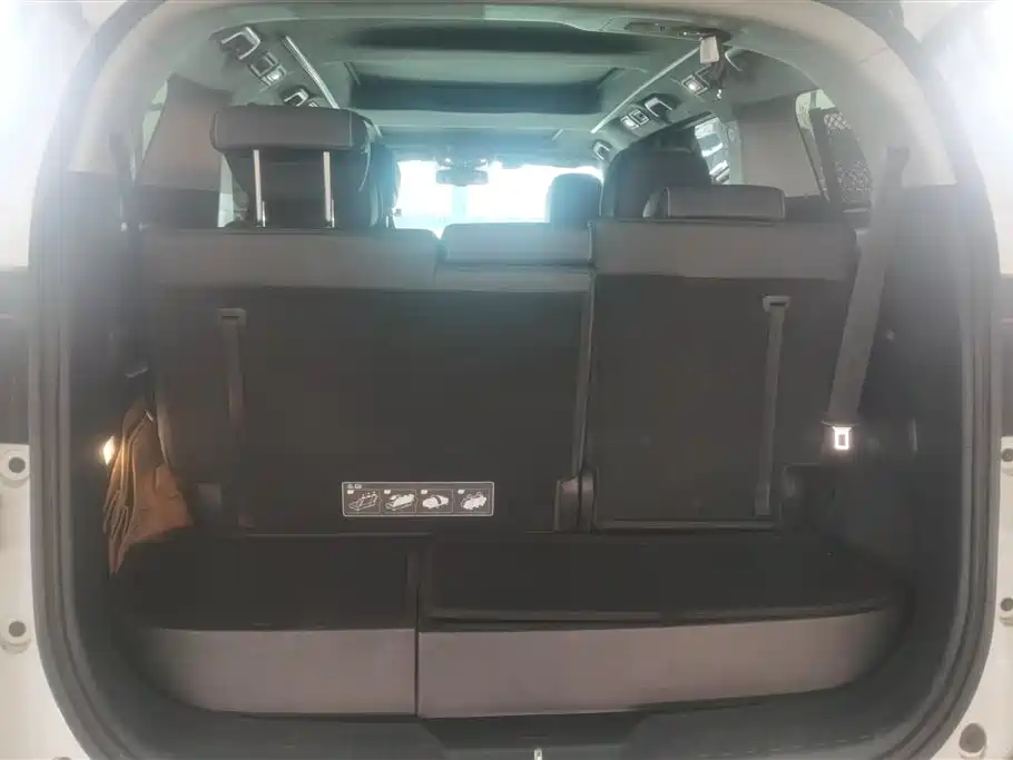 GAC Trumpchi M8 2023 Leader Series 390T Premium Edition