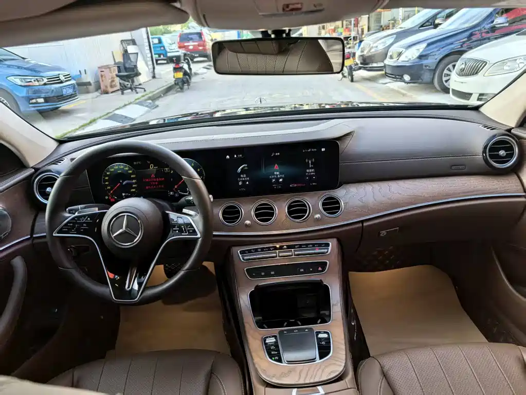 Mercedes-Benz E-Class 2021 E 300 L Fashion Edition