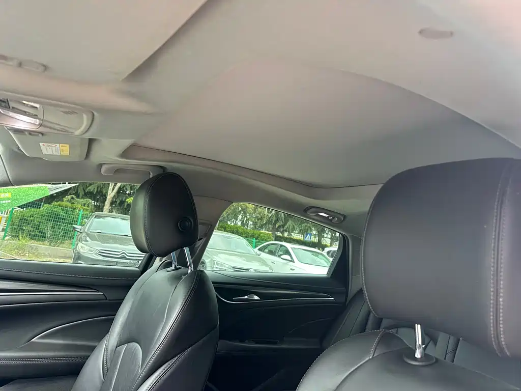 Buick LaCrosse 2021 652T Luxury