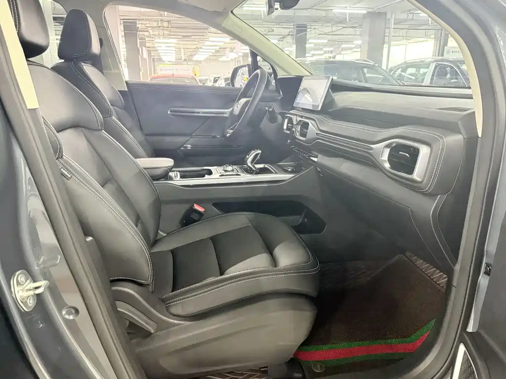 Geely Haoyue 2020 1.8TD DCT Luxury 7-seater