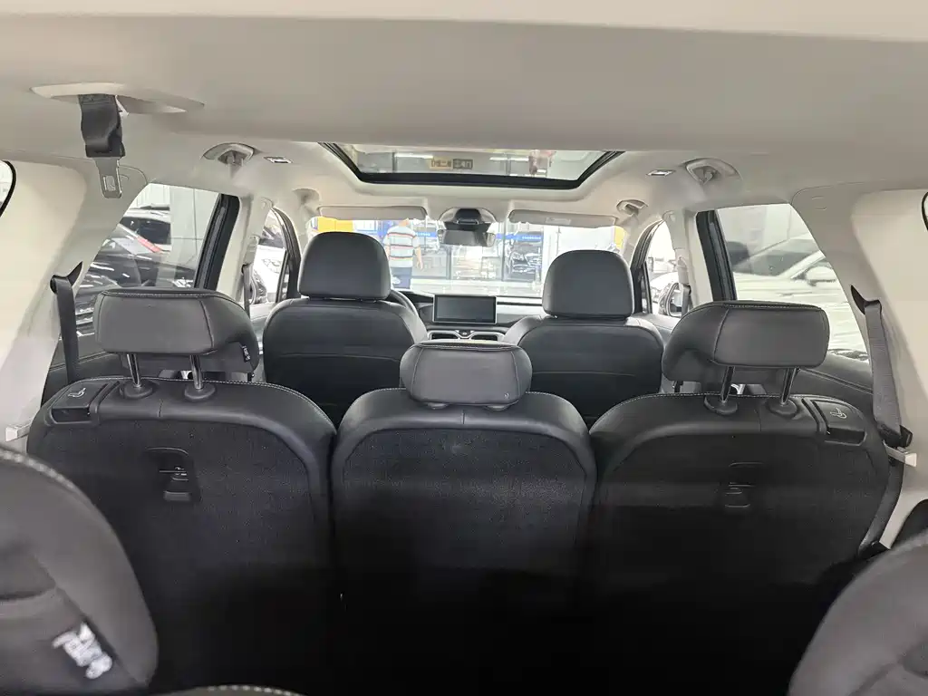Geely Haoyue 2020 1.8TD DCT Luxury 7-seater