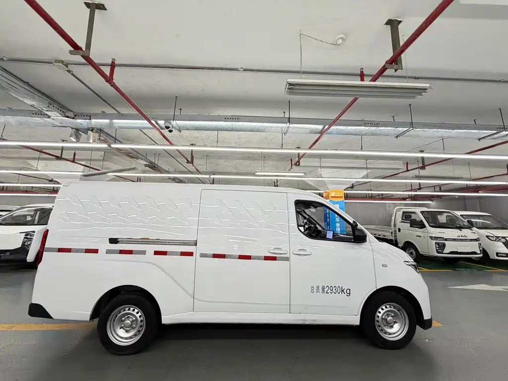 Wuling Yangguang 2024 300km Comfort Edition Panel Van 60kW