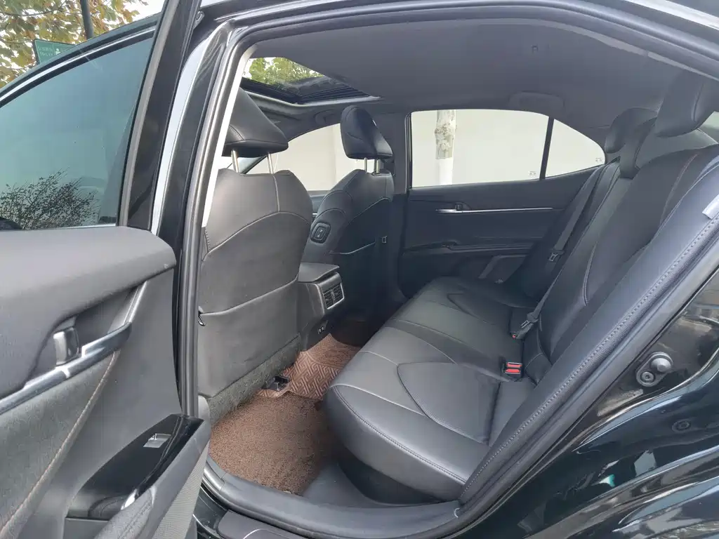 Camry 2023 Hybrid 2.5HGVP Leading Edition