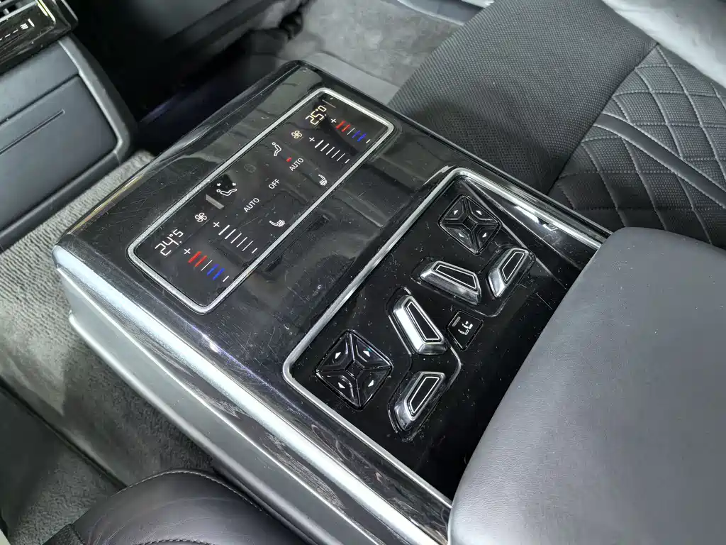 Audi A8L 2021 50 TFSI quattro Comfort
