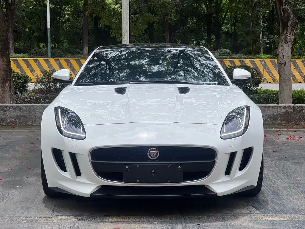 Jaguar F-TYPE 2016 3.0 SC Coupe
