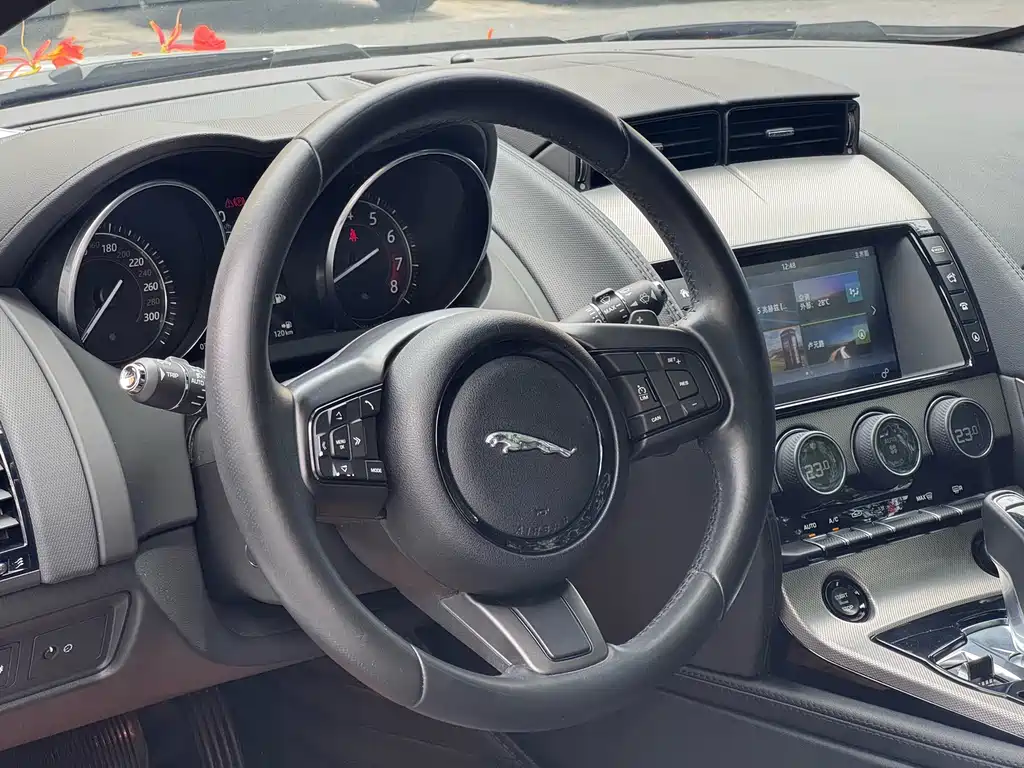 Jaguar F-TYPE 2016 3.0 SC Coupe