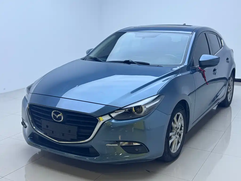Mazda 3 Axela 2017 Hatchback 1.5L Automatic Luxury Edition China V