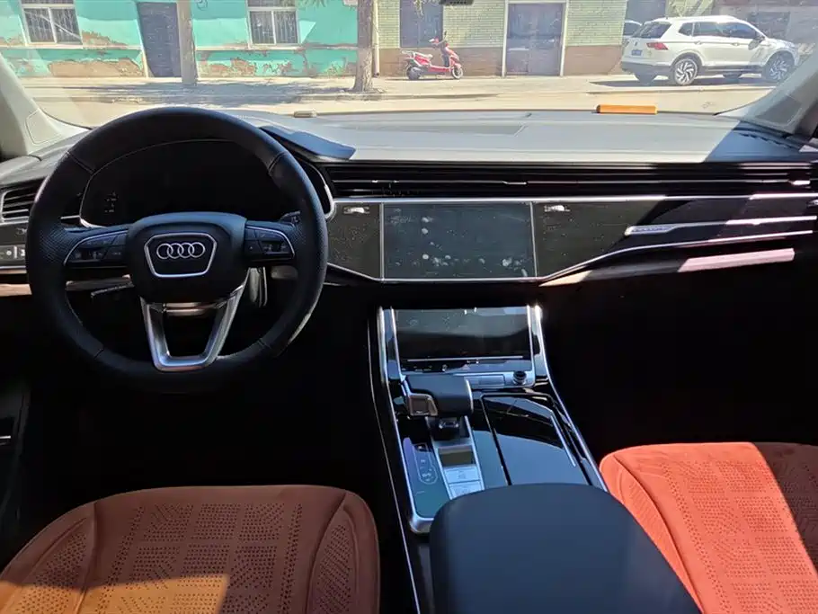 Audi Q7 2023 55 TFSI quattro S line Sport Edition