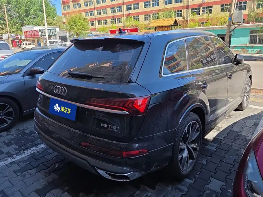 Audi Q7 2023 55 TFSI quattro S line Sport Edition