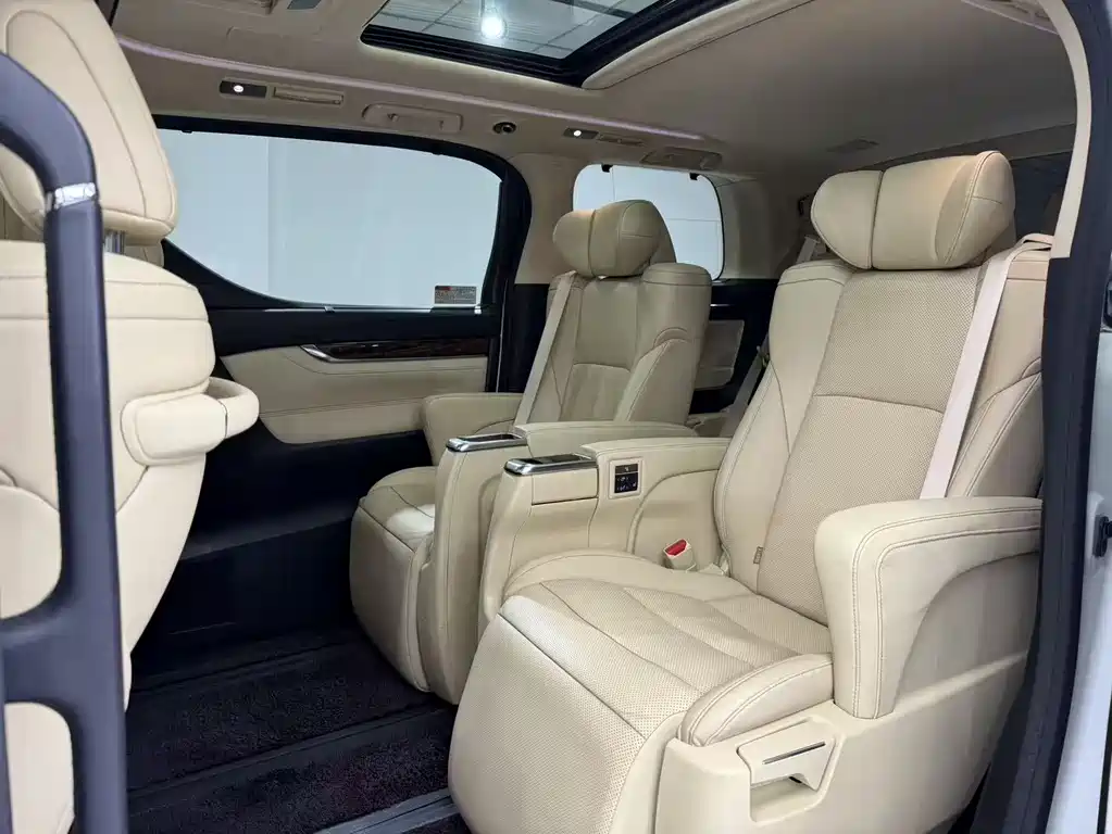 Toyota Vellfire 2019 Hybrid 2.5L HV Luxury Edition