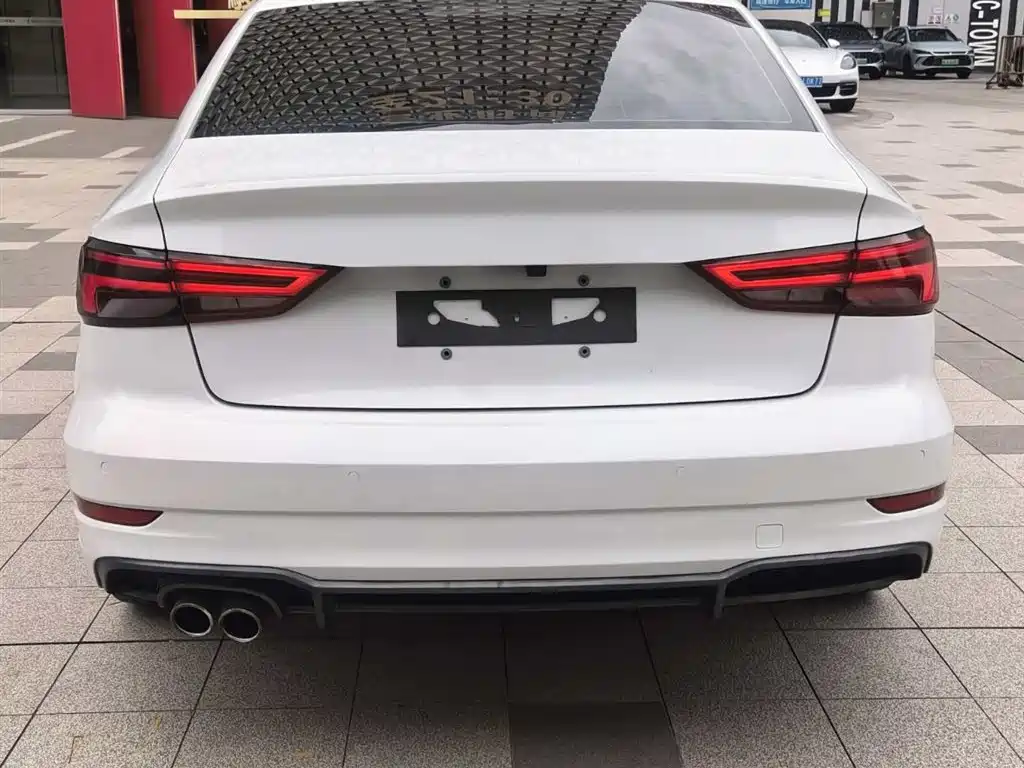 Audi A3 2019 Limousine 35 TFSI Sport China VI