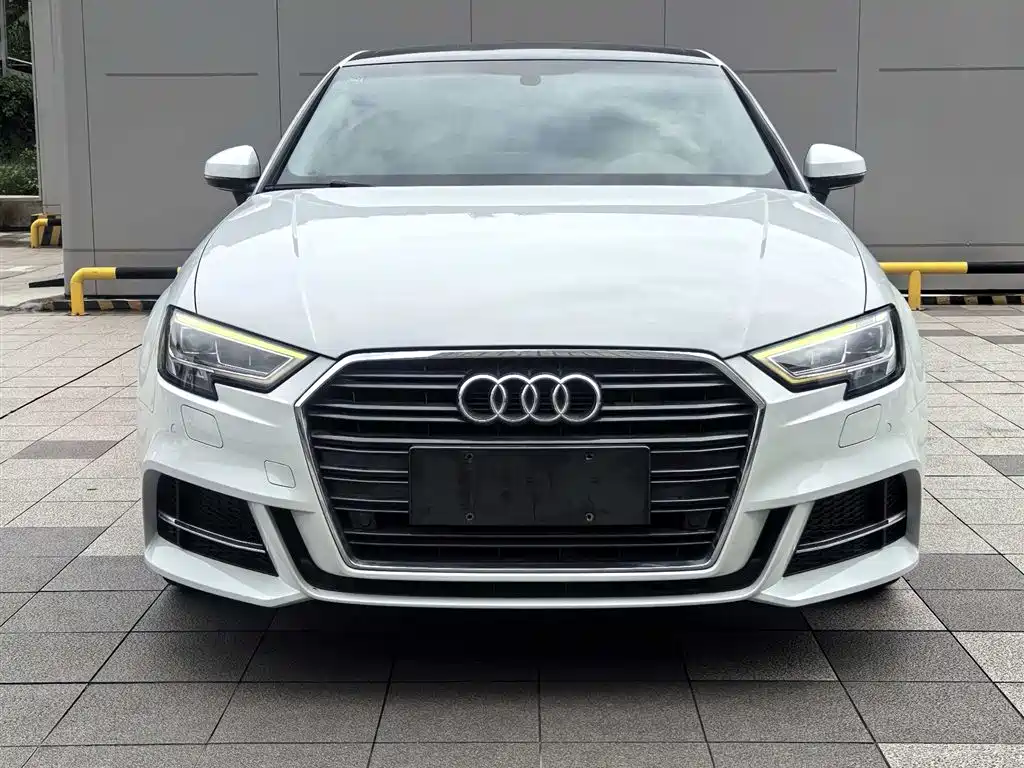 Audi A3 2019 Limousine 35 TFSI Sport China VI