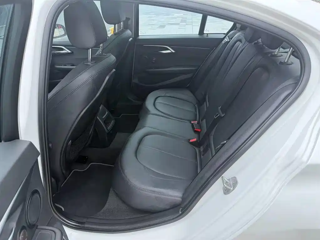 BMW 1 Series 2017 118i Sport