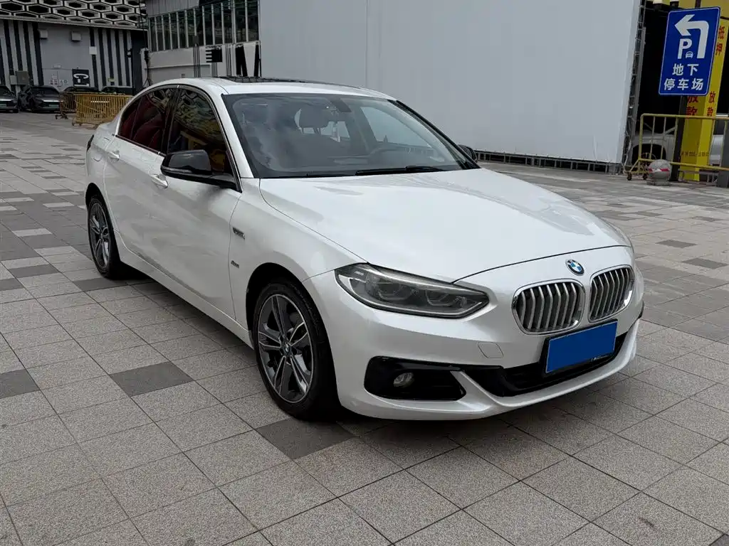BMW 1 Series 2017 118i Sport