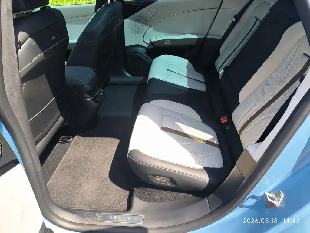 Zeekr 007 GT 2025 AWD Intelligent Driving Edition 75kWh