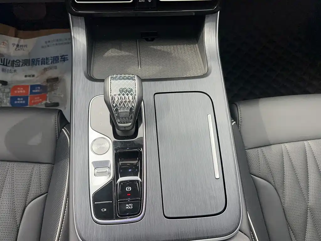GAC Trumpchi GS8 2022 Pilot Series 2.0TGDI FWD Luxury Smart Connect Edition (7-Seater)