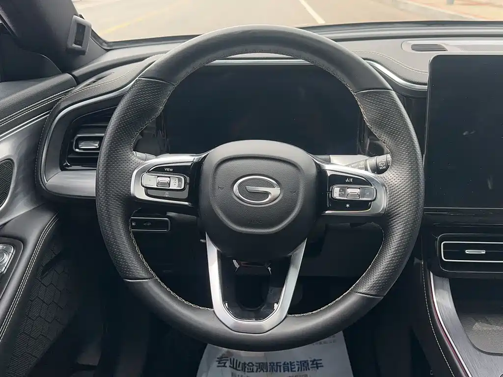 GAC Trumpchi GS8 2022 Pilot Series 2.0TGDI FWD Luxury Smart Connect Edition (7-Seater)