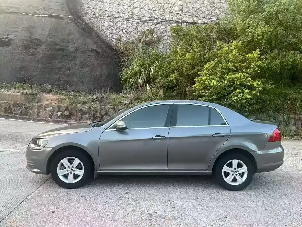 Volkswagen Bora 2013 1.6L Automatic Comfort Edition