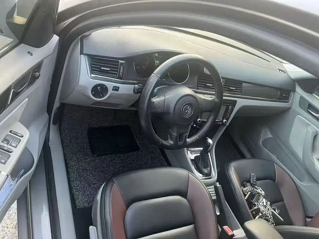 Volkswagen Bora 2013 1.6L Automatic Comfort Edition