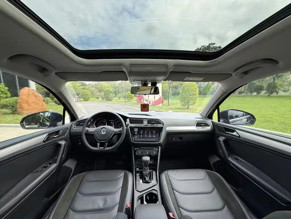 Volkswagen Tiguan L 2019 330TSI Automatic FWD Panoramic Comfort Edition China VI