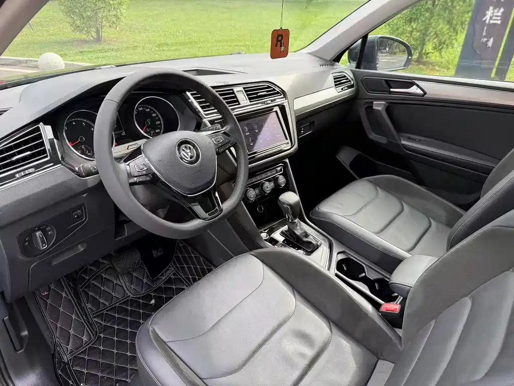 Volkswagen Tiguan L 2019 330TSI Automatic FWD Panoramic Comfort Edition China VI
