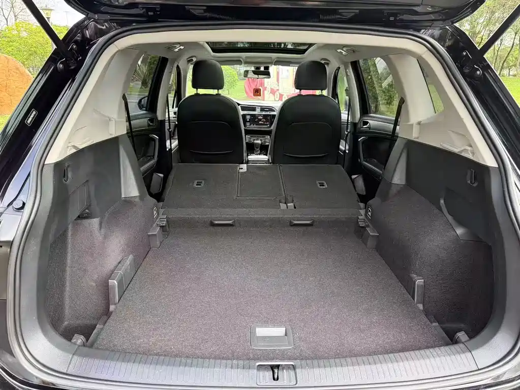 Volkswagen Tiguan L 2019 330TSI Automatic FWD Panoramic Comfort Edition China VI