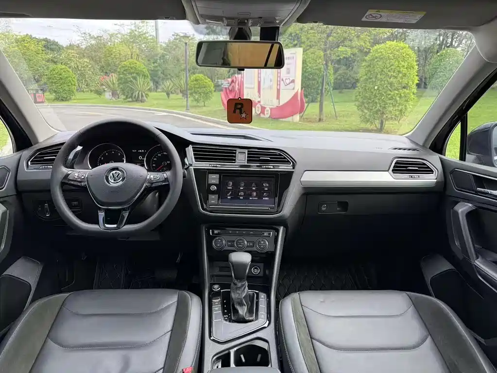Volkswagen Tiguan L 2019 330TSI Automatic FWD Panoramic Comfort Edition China VI