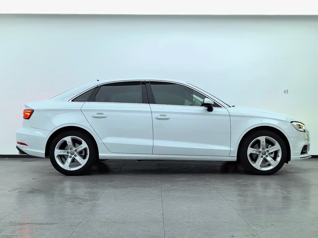 Audi A3 2020 Limousine 35 TFSI Entry