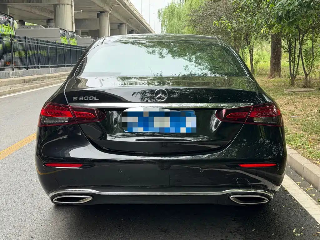 Mercedes-Benz E-Class 2023 E 300 L Luxury