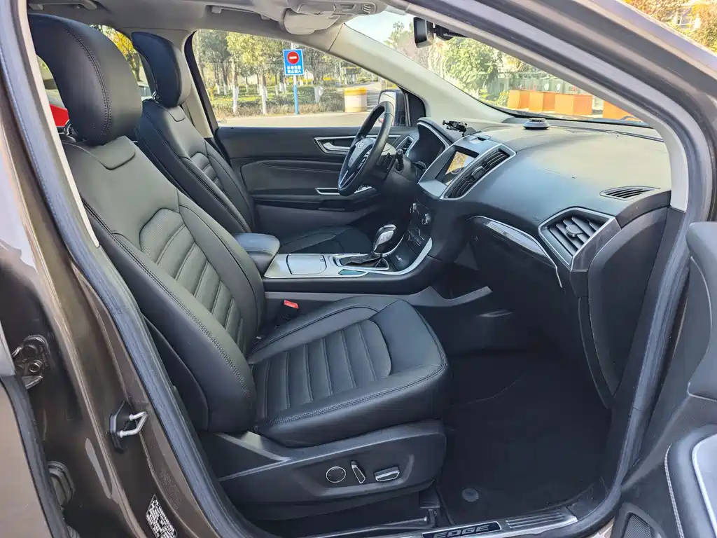 Ford Edge 2016 EcoBoost 245 FWD Hao Rui 7-Seater