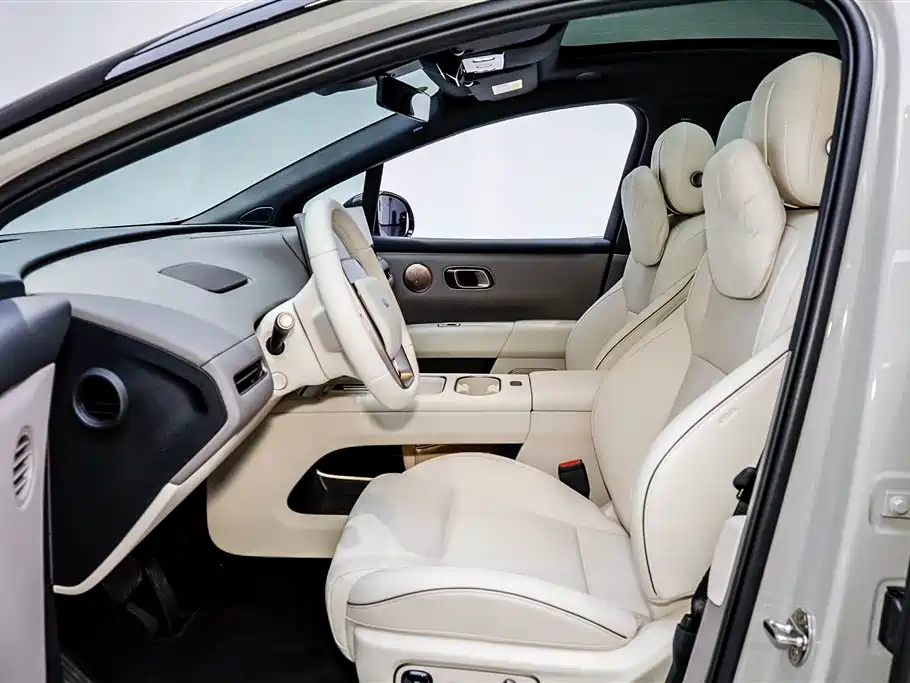 Li Auto i6 2025 RWD Standard Edition