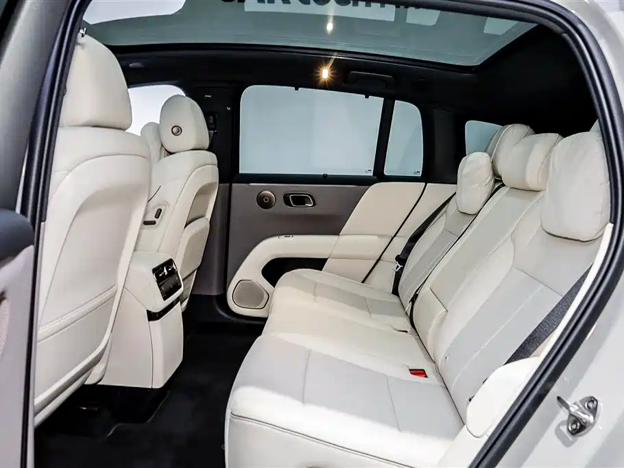 Li Auto i6 2025 RWD Standard Edition