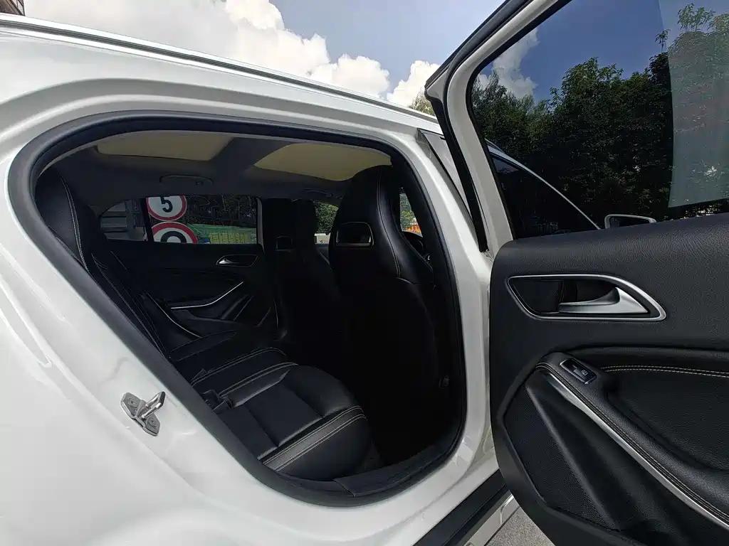 Mercedes-Benz GLA 2018 GLA 200 Dynamic
