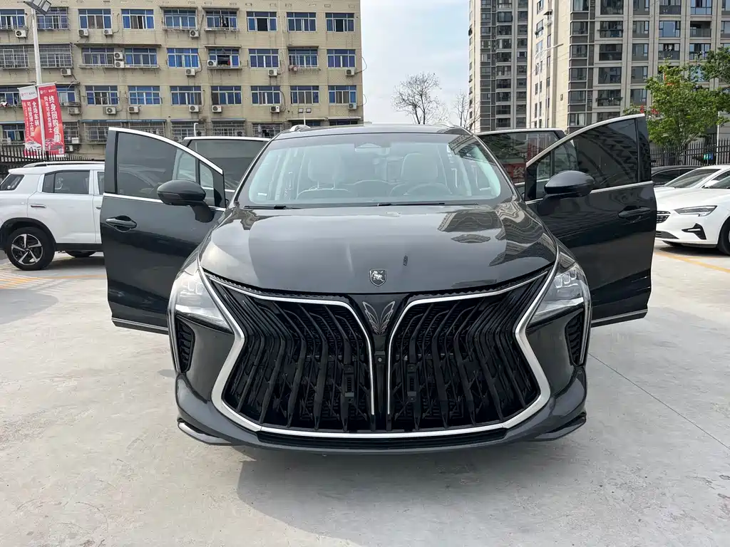 Forthing Yacht 2022 1.5T DCT Set Sail Edition
