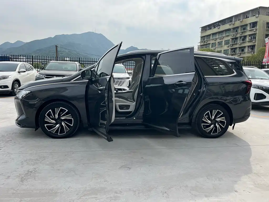 Forthing Yacht 2022 1.5T DCT Set Sail Edition