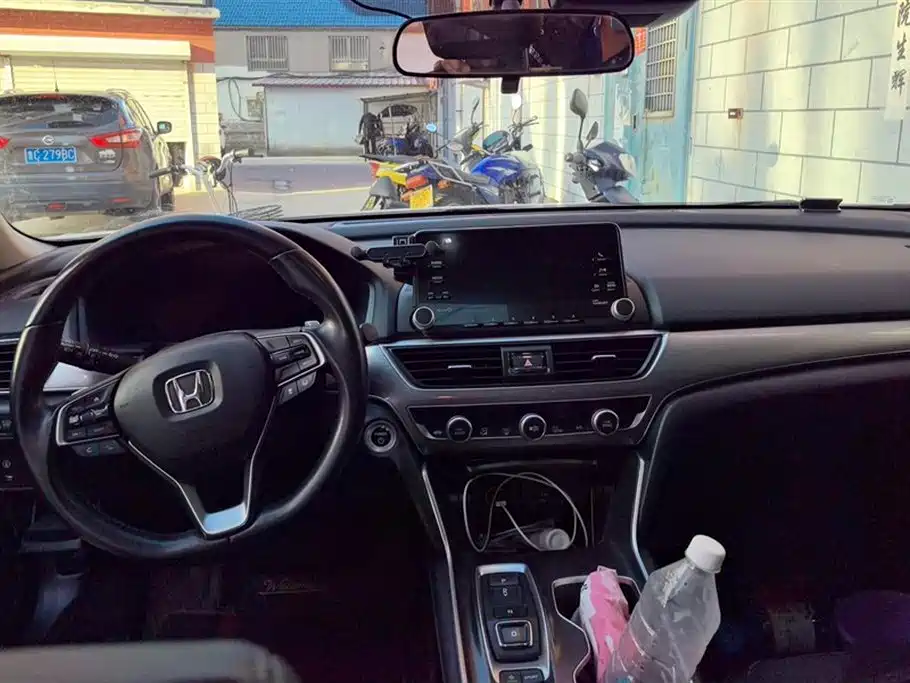 Accord 2018 Hybrid 2.0L Sharp Leading Edition China V