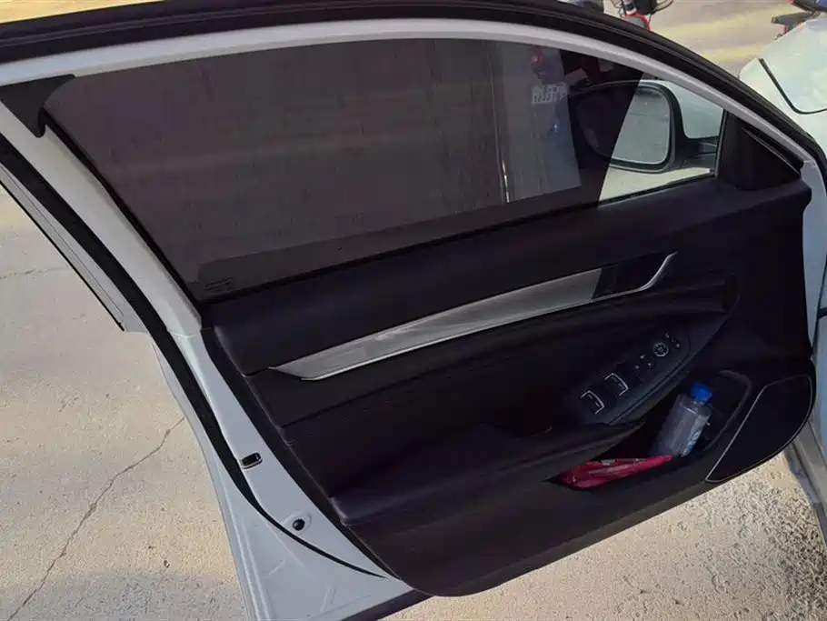 Accord 2018 Hybrid 2.0L Sharp Leading Edition China V