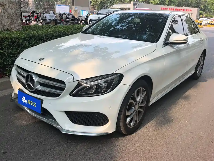 2015 Mercedes-Benz C 200 L Sport