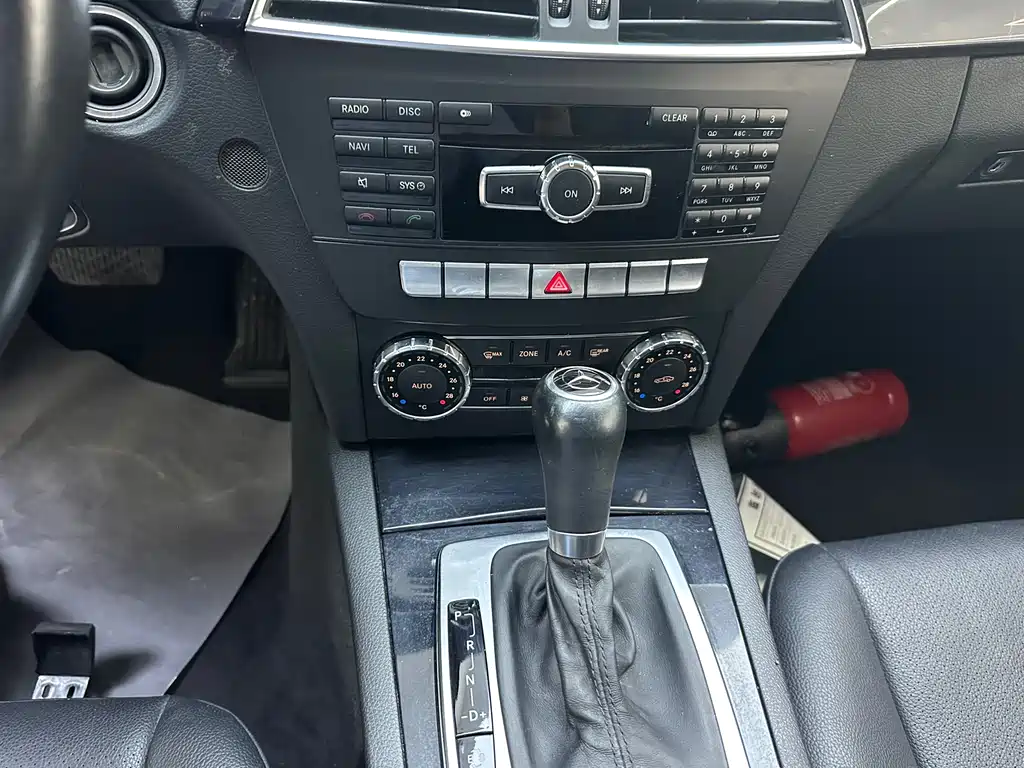 Mercedes-Benz C-Class 2013 C 180 Classic Grand Edition