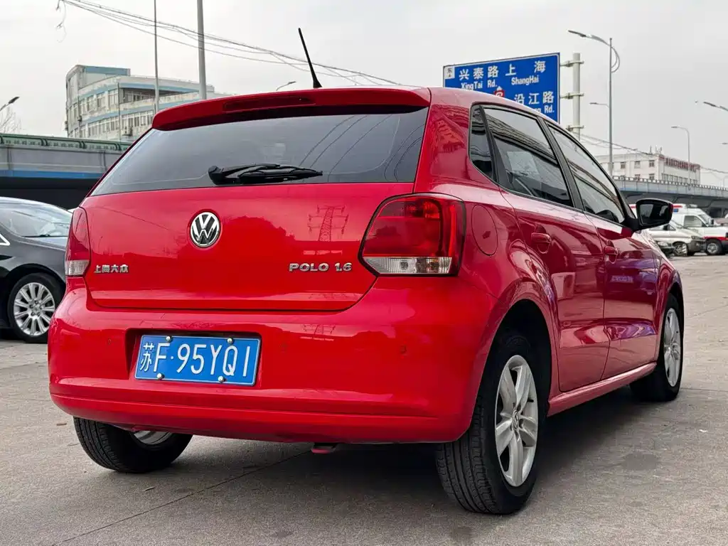 Volkswagen Polo 2011 1.6L Automatic Cool Edition