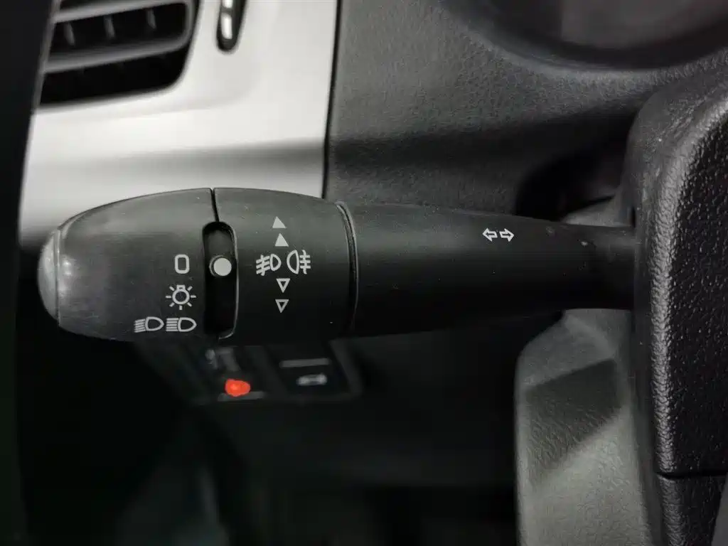 Citroën Elysée 2016 1.6L Manual Fashion